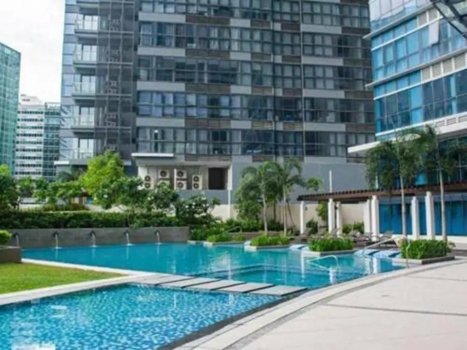 A2J Luxury 3Br Suite Near Uptown Mall Bgc Taguig Manila Apartment