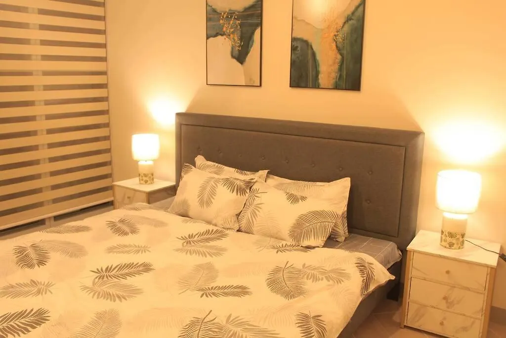A2J Luxury 3Br Suite Near Uptown Mall Bgc Taguig Manila Apartment